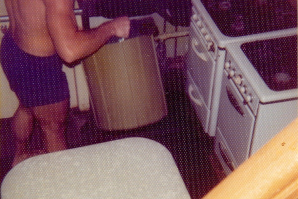 1970s_Kitchen_Mike