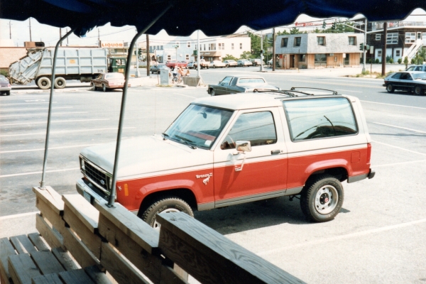 1980s_Bronco01