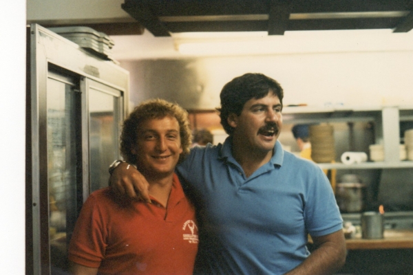 1980s_Kitchen_105